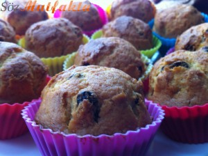 Portakallı üzümlü muffin